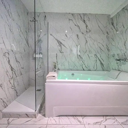 La Secret - De Luxe Avec Jacuzzi * Livron-sur-Drôme